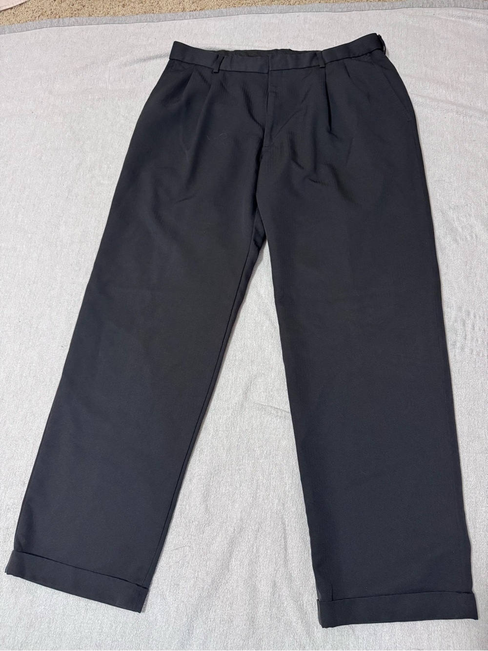 Haggar Men's Black Pleated Dress Pants